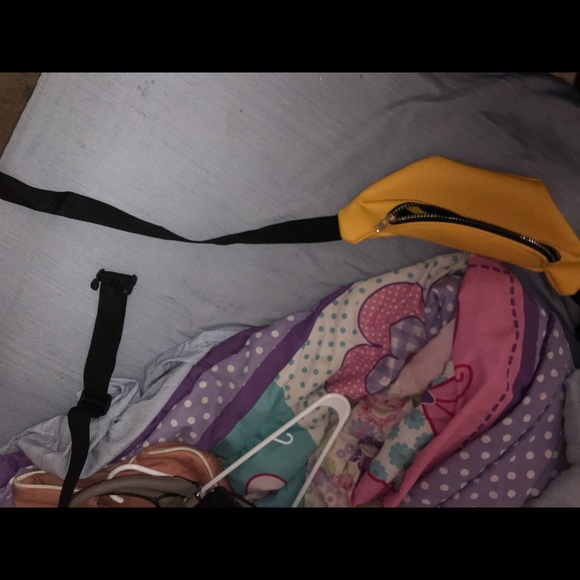 fanny pack - Picture 2 of 5